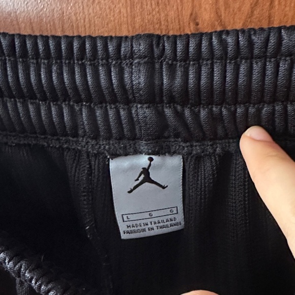 Jordan Black Pants with Red Jumpman and Piping - Picture 4 of 7